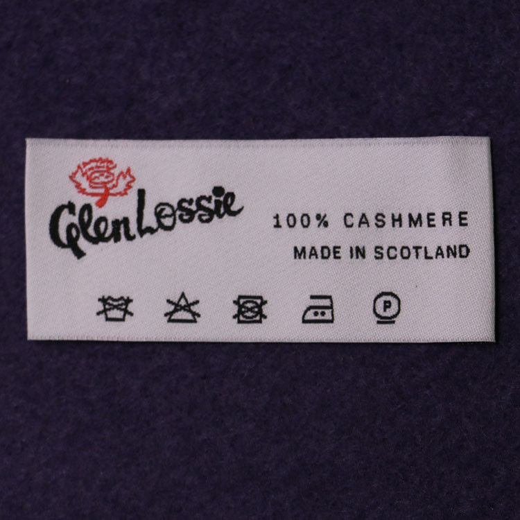 End Fold Damask Woven Sewing Labels Size Tags White Background With Black Text