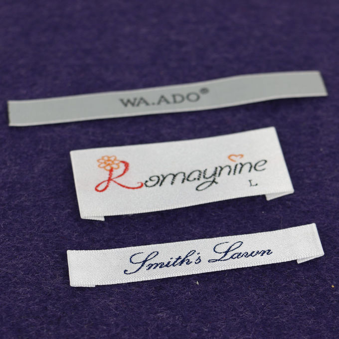 Ярлыки одежды частного хлопка логотипа имени изготовленные на заказ и створка бирок разбивочная